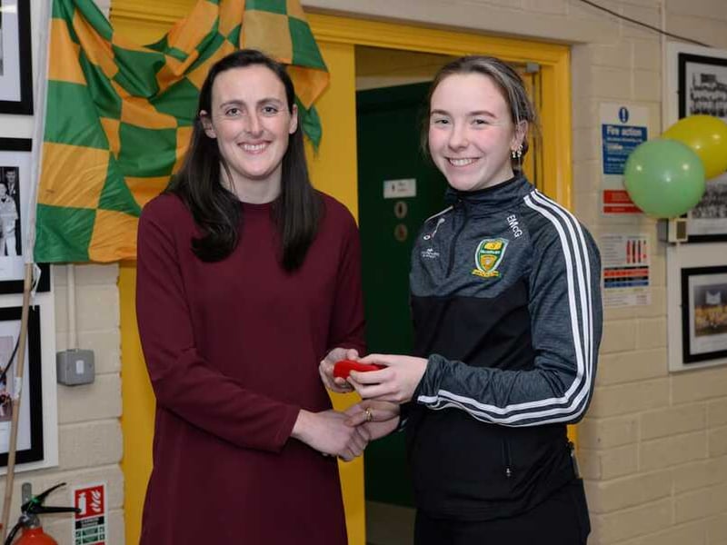  Ballinamore Sean O'Heslins were delighted to host Dublin and former Ireland rugby international Hannah Tyrell on Saturday. Hannah presented medals to our U14, U16 and Minor ladies teams. Hannah was an inspiration on the night and it was a fantastic opportunity for our players and supporters to meet such an accomplished player. A special thanks to Hannah for giving up her time to meet the players, a huge well done to the players who received medals and thanks to everyone that helped out on the night. Leitrim cruise to victory over Fermanagh in opening round of Lidl LGFA National League - GALLERY Melvin Gaels secures spot on Gaelic4teens LGFA programme Check out the 2021 Leitrim Observer Ladies Club team of the Year