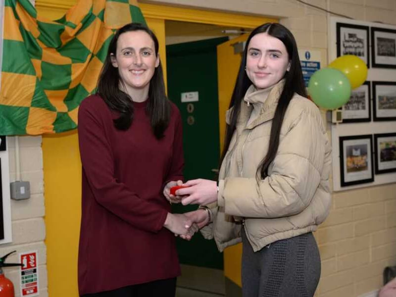 Ballinamore Sean O'Heslins were delighted to host Dublin and former Ireland rugby international Hannah Tyrell on Saturday. Hannah presented medals to our U14, U16 and Minor ladies teams. Hannah was an inspiration on the night and it was a fantastic opportunity for our players and supporters to meet such an accomplished player. A special thanks to Hannah for giving up her time to meet the players, a huge well done to the players who received medals and thanks to everyone that helped out on the night. Leitrim cruise to victory over Fermanagh in opening round of Lidl LGFA National League - GALLERY Melvin Gaels secures spot on Gaelic4teens LGFA programme Check out the 2021 Leitrim Observer Ladies Club team of the Year