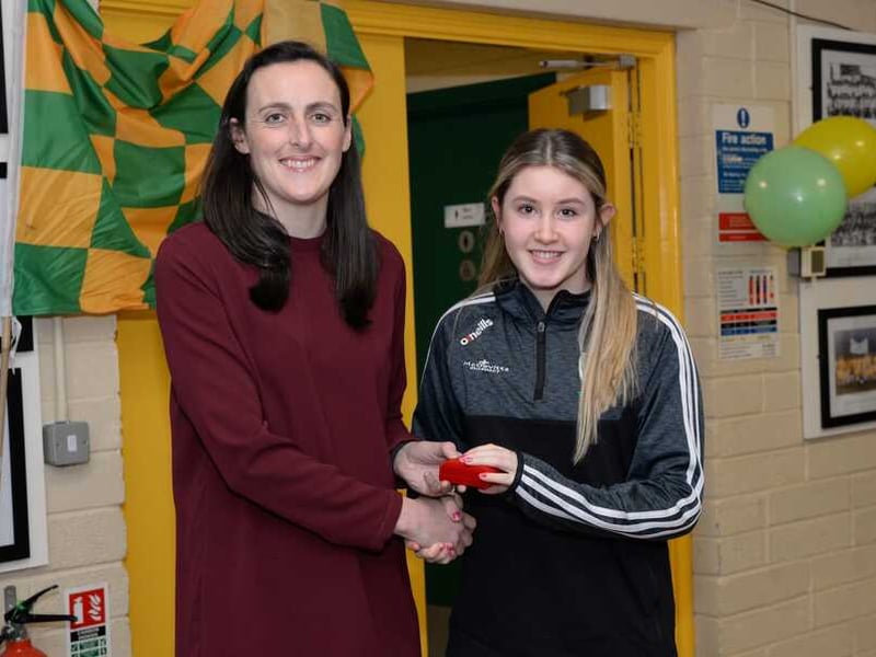 Ballinamore Sean O'Heslins were delighted to host Dublin and former Ireland rugby international Hannah Tyrell on Saturday. Hannah presented medals to our U14, U16 and Minor ladies teams. Hannah was an inspiration on the night and it was a fantastic opportunity for our players and supporters to meet such an accomplished player. A special thanks to Hannah for giving up her time to meet the players, a huge well done to the players who received medals and thanks to everyone that helped out on the night. Leitrim cruise to victory over Fermanagh in opening round of Lidl LGFA National League - GALLERY Melvin Gaels secures spot on Gaelic4teens LGFA programme Check out the 2021 Leitrim Observer Ladies Club team of the Year