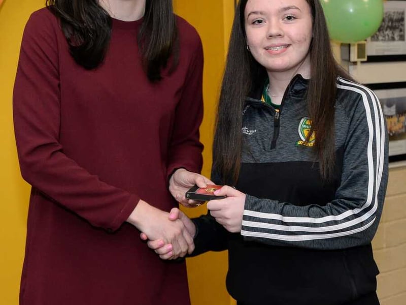   Ballinamore Sean O'Heslins were delighted to host Dublin and former Ireland rugby international Hannah Tyrell on Saturday. Hannah presented medals to our U14, U16 and Minor ladies teams. Hannah was an inspiration on the night and it was a fantastic opportunity for our players and supporters to meet such an accomplished player. A special thanks to Hannah for giving up her time to meet the players, a huge well done to the players who received medals and thanks to everyone that helped out on the night. Leitrim cruise to victory over Fermanagh in opening round of Lidl LGFA National League - GALLERY Melvin Gaels secures spot on Gaelic4teens LGFA programme Check out the 2021 Leitrim Observer Ladies Club team of the Year