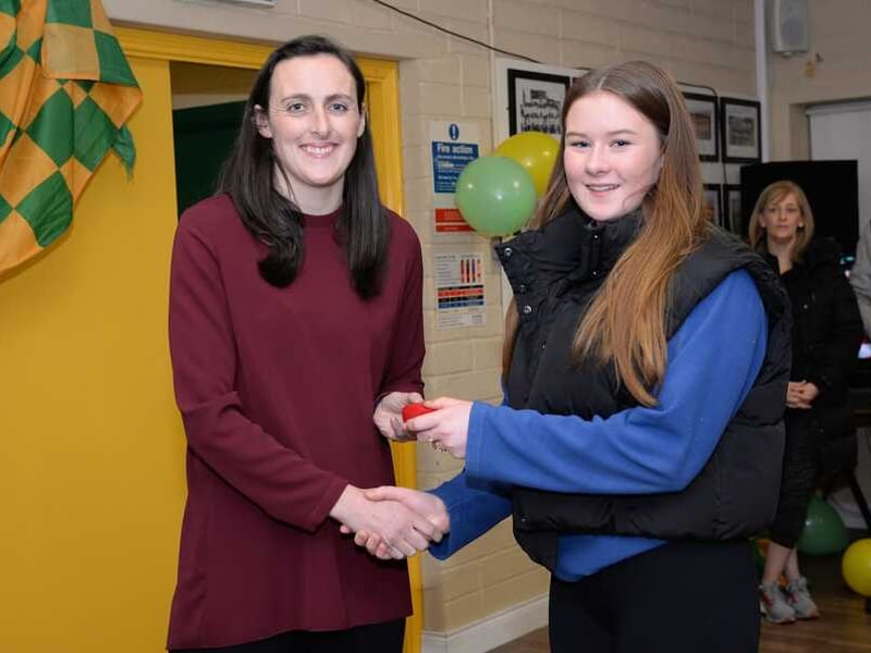   Ballinamore Sean O'Heslins were delighted to host Dublin and former Ireland rugby international Hannah Tyrell on Saturday. Hannah presented medals to our U14, U16 and Minor ladies teams. Hannah was an inspiration on the night and it was a fantastic opportunity for our players and supporters to meet such an accomplished player. A special thanks to Hannah for giving up her time to meet the players, a huge well done to the players who received medals and thanks to everyone that helped out on the night. Leitrim cruise to victory over Fermanagh in opening round of Lidl LGFA National League - GALLERY Melvin Gaels secures spot on Gaelic4teens LGFA programme Check out the 2021 Leitrim Observer Ladies Club team of the Year