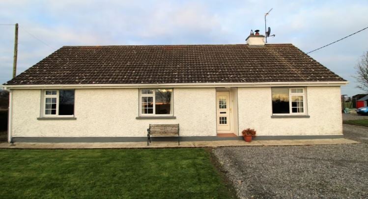 We have put together a list of ten great value houses in the county that are currently on the market.  CLICK ON NEXT ABOVE TO GO THROUGH ALL THE HOUSES The cheapest four bedroom house for sale in Offaly is located at ilcummin, Belmont. In good condition, the house is for sale with an asking price of €159,000