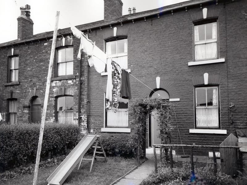 Two back-to-back properties on Parsonage View in August 1966.