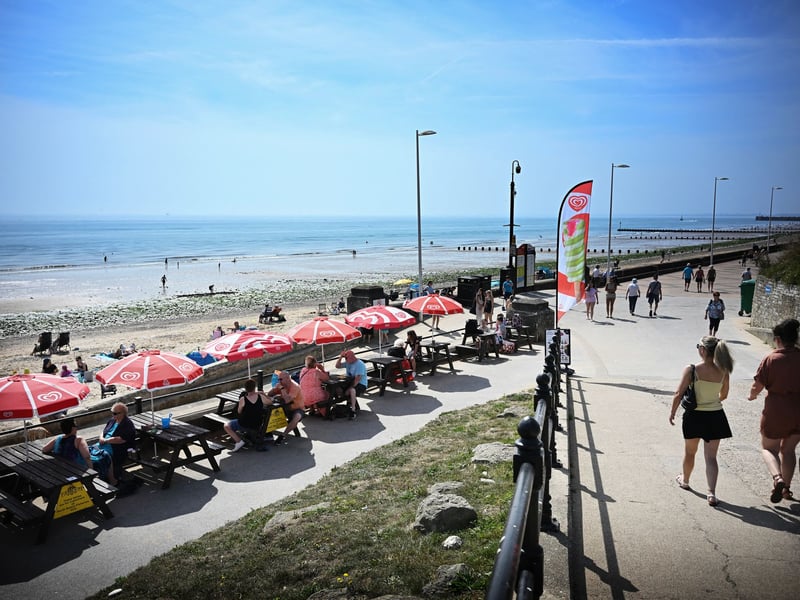 This was highly recommended as a more accessible and wallet-friendly alternative to its bustling East Coast neighbours. Readers praised the facilities and the expansive seafront. Kenneth Watkinson made a strong case: "Bridlington cheaper parking than Scarborough, nice flat long prom, free clean loos and cleaner and just as good and cheaper fish and chips."
🏖️ 1 hour 30 mins ETA