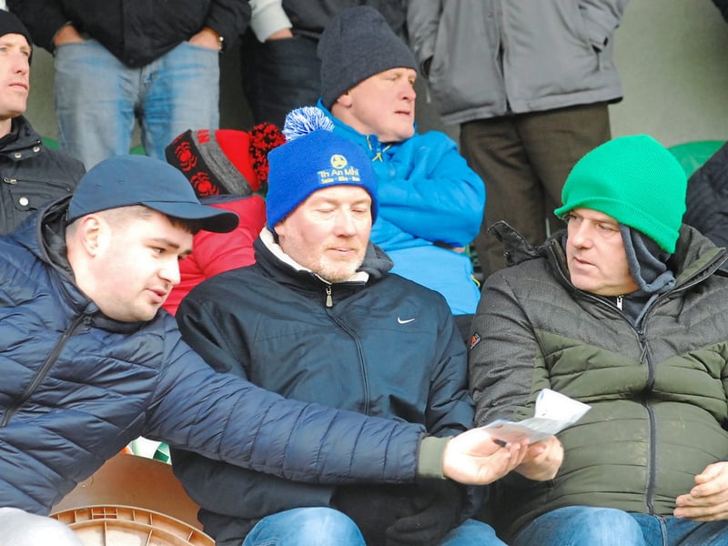 Use > to navigate photos   Dedicated fans from St Patrick's Dromahair and Naomh Anna Leitir Mor in Galway braved the arctic cold on Saturday to cheer on their heroes in the AIB Connacht Club Intermediate Football Championship Quarter-Final in Pairc Sheain Ui Eslin, Ballinamore. It was a profitable four hour journey for the Gaeltacht based team who triumphed 2-13 to 0-5 and Observer photographer Willie Donnellan captured some great images of fans from both teams at the game .... see who you can spot! Andy Moran to open Leitrim campaign with Sligo clash in Connacht AirDome London calling for Leitrim as Ruislip winners drawn to face Mayo or Galway in 2022 Connacht SFC Semi-Final Blow for Mohill as manager Liam Keenan announced as new boss of Longford Slashers