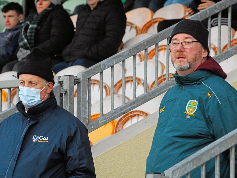 Use > to navigate photos   Dedicated fans from St Patrick's Dromahair and Naomh Anna Leitir Mor in Galway braved the arctic cold on Saturday to cheer on their heroes in the AIB Connacht Club Intermediate Football Championship Quarter-Final in Pairc Sheain Ui Eslin, Ballinamore. It was a profitable four hour journey for the Gaeltacht based team who triumphed 2-13 to 0-5 and Observer photographer Willie Donnellan captured some great images of fans from both teams at the game .... see who you can spot! Andy Moran to open Leitrim campaign with Sligo clash in Connacht AirDome London calling for Leitrim as Ruislip winners drawn to face Mayo or Galway in 2022 Connacht SFC Semi-Final Blow for Mohill as manager Liam Keenan announced as new boss of Longford Slashers