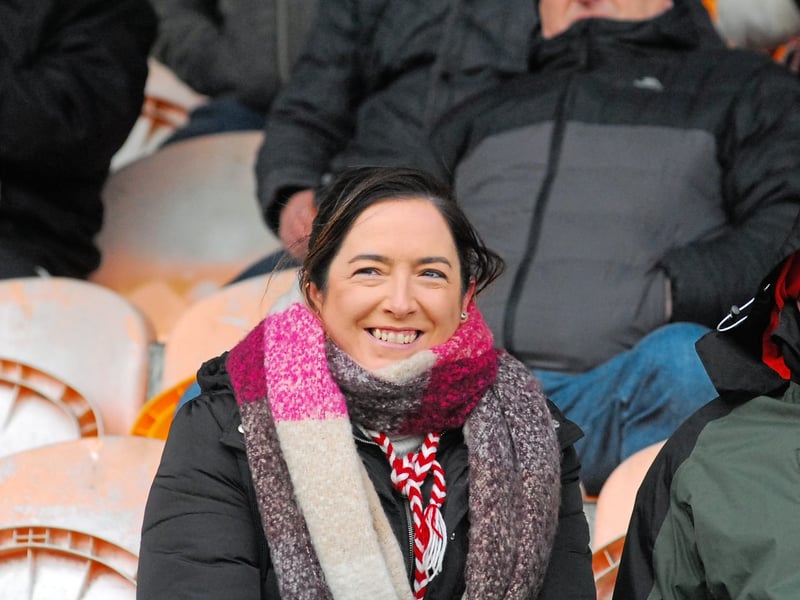 Use > to navigate photos   Dedicated fans from St Patrick's Dromahair and Naomh Anna Leitir Mor in Galway braved the arctic cold on Saturday to cheer on their heroes in the AIB Connacht Club Intermediate Football Championship Quarter-Final in Pairc Sheain Ui Eslin, Ballinamore. It was a profitable four hour journey for the Gaeltacht based team who triumphed 2-13 to 0-5 and Observer photographer Willie Donnellan captured some great images of fans from both teams at the game .... see who you can spot! Andy Moran to open Leitrim campaign with Sligo clash in Connacht AirDome London calling for Leitrim as Ruislip winners drawn to face Mayo or Galway in 2022 Connacht SFC Semi-Final Blow for Mohill as manager Liam Keenan announced as new boss of Longford Slashers