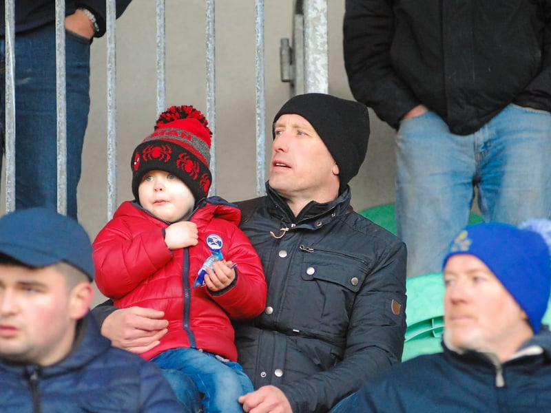 Use > to navigate photos Dedicated fans from St Patrick's Dromahair and Naomh Anna Leitir Mor in Galway braved the arctic cold on Saturday to cheer on their heroes in the AIB Connacht Club Intermediate Football Championship Quarter-Final in Pairc Sheain Ui Eslin, Ballinamore. It was a profitable four hour journey for the Gaeltacht based team who triumphed 2-13 to 0-5 and Observer photographer Willie Donnellan captured some great images of fans from both teams at the game .... see who you can spot! Andy Moran to open Leitrim campaign with Sligo clash in Connacht AirDome London calling for Leitrim as Ruislip winners drawn to face Mayo or Galway in 2022 Connacht SFC Semi-Final Blow for Mohill as manager Liam Keenan announced as new boss of Longford Slashers