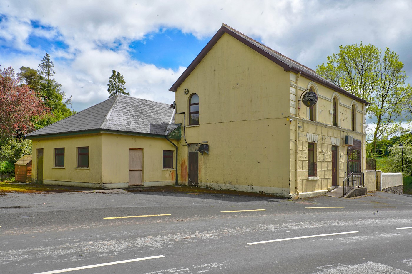 A former public house will be heading to auction soon via BidX1 with an attractive guide price of just €60,000. CLICK 'NEXT>' BUTTON FOR NEXT PIC Dunfords Pub, Touraneena, County Waterford GUIDE PRICE: €60,000 The property is arranged to provide a detached mixed use building. Essential amenities are located in Tourneena with further amenities available in Dungarvan. Total floor area extending to approximately 310 sq. m (3,336 sq. ft). Click to the end of gallery for a link to full listing! CLICK 'NEXT>' BUTTON FOR NEXT PIC