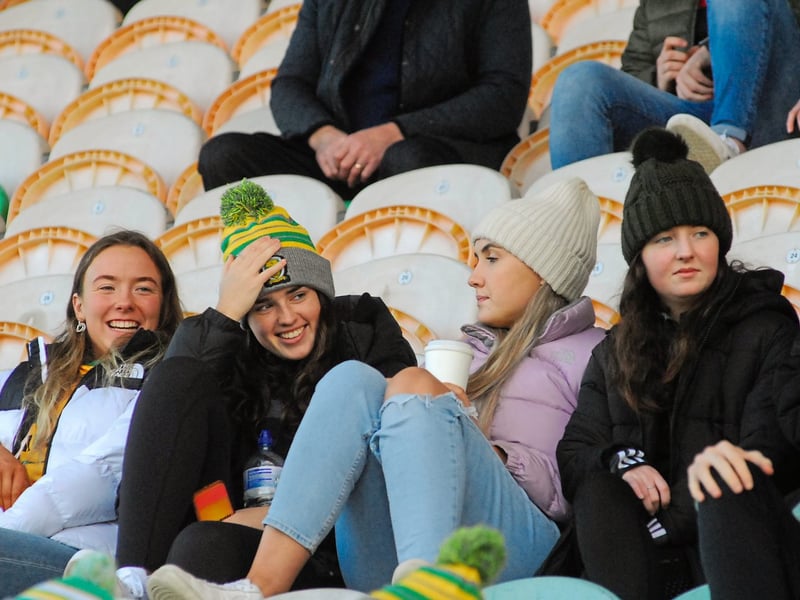Use > to navigate photos Ballinamore Sean O'Heslins came within a whisker of creating a huge shock in the AIB Connacht Club Senior Championship as they went down to a 2-8 to 0-16 defeat at the hands of Mountbellew Moylough on Sunday. Observer photographer Willie Donnellan was there to capture some great shots of fans from both teams enjoying the action in Avant Money Pairc Sean Mac Diarmada - see who you can spot at the game! Heartbreak for St Joseph's in epic Connacht Club clash - GALLERY Cluainin pipped by powerful Easkey in Connacht Semi-Final - GALLERY BREAKING Update: Ballinamore scratch card winner gets an even bigger "surprise"