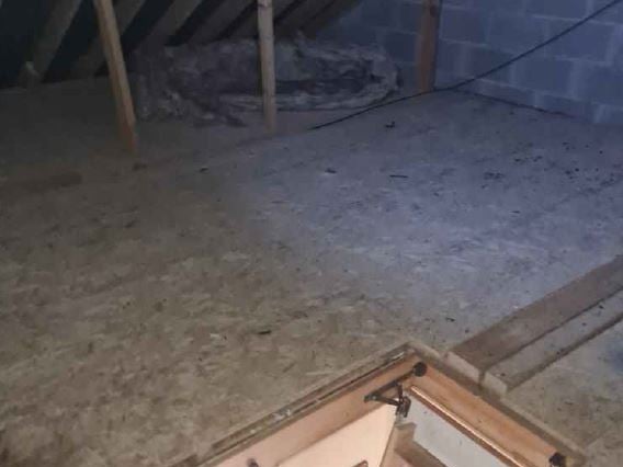 This three-bedroom house located on a large site in Offaly is up for auction at what looks like a very attractive price. CLICK ON NEXT> ABOVE TO TAKE A TOUR AROUND THE HOUSE