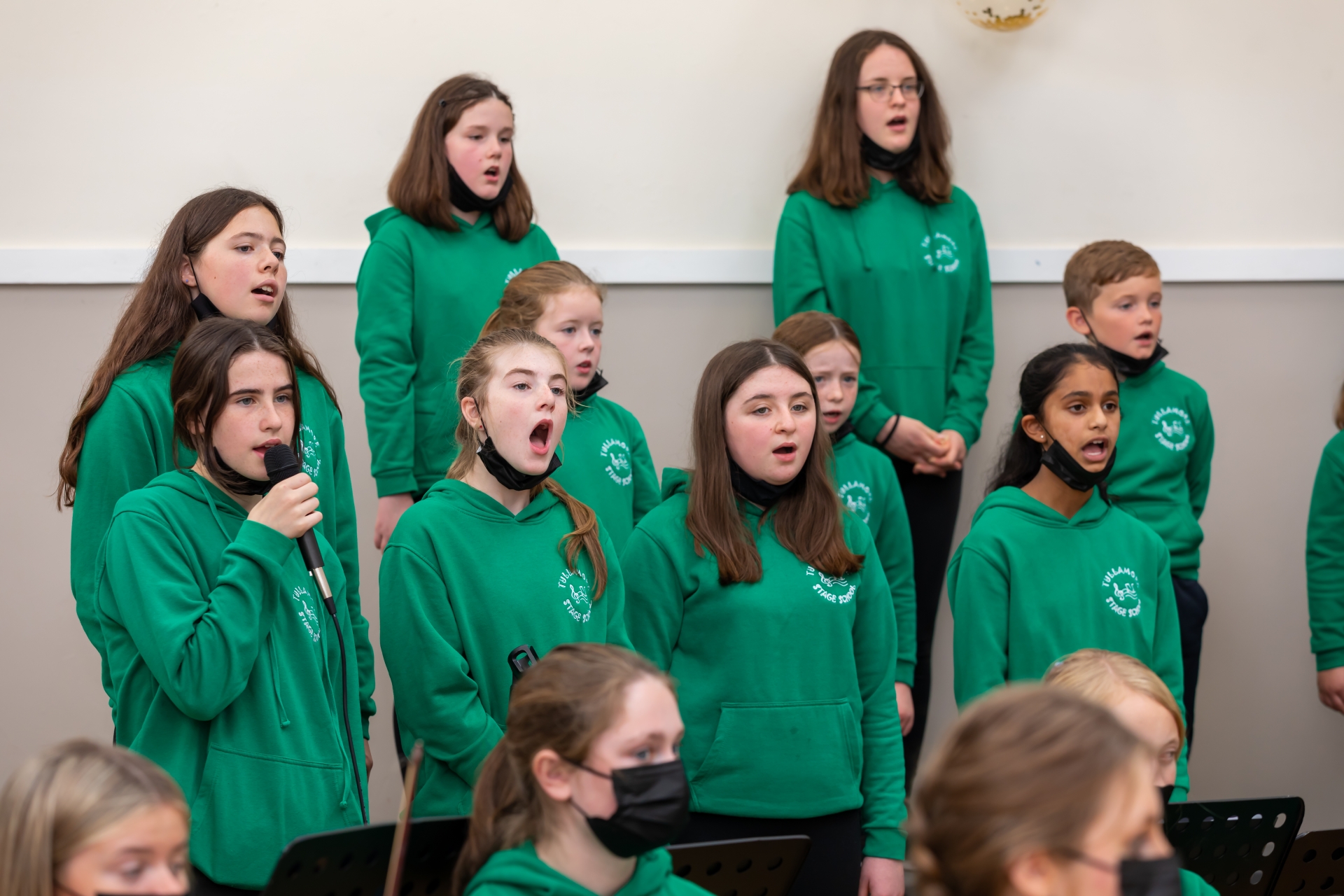 Tullamore Stage School Choir & Orchestra, under Musical Director Regina McCarthy, launched their first CD 'Dare to Dream' recently at the Charleville Centre, Tullamore. The CD, supported by the Arts Office at Offaly County Council, consists of twelve tracks covering various styles of vocal and instrumental music.  "Recording the album with the difficulty of ongoing restrictions proved challenging, but the professionalism, attention to detail and patience of sound engineer Peter Kelly at Penny Lane Studios, Tullamore saw us through," the school said. Last week's launch was the culmination of great teamwork on the part of everyone involved. The launch saw performances from both TSS Choir and Orchestra along with solos from Hannah Walsh, Rory Byrne, Sinead Flanagan, Patricia McCarthy and guest artists Eva Barry, Ciara McKeogh, Ellen Godley and Loreta Mackelaite. "Well done to the teachers at Tullamore Stage School who work tirelessly week after week, encouraging and inspiring our young musicians and singers. Our students, without whom there would be no CD, can feel very proud of their achievements. Great credit is due to their families for the support they give on an ongoing basis. "MC Dara Byrne in her closing speech, also acknowledged the wonderful facilities available to Tullamore Stage School at the Charleville Centre and to Brosna Press Ferbane for designing the CD sleeve. Our very appropriate CD title 'Dare to Dream' is the brainchild of one of our parents Sandra Sheeran." CD 'Dare to Dream' will be on sale at the Charleville Centre on Saturday mornings between 9am and 1pm and costs €15.