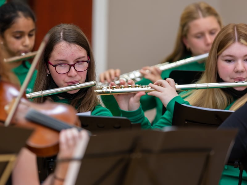Tullamore Stage School Choir & Orchestra, under Musical Director Regina McCarthy, launched their first CD 'Dare to Dream' recently at the Charleville Centre, Tullamore.