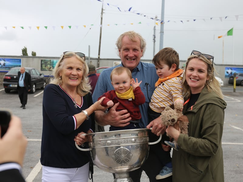 TO VIEW THE FULL GALLERY OF PICTURES CLICK ON NEXT> Picture -Ciara Kinnarney