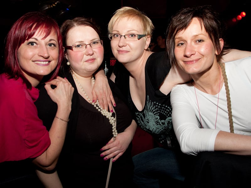 'The Chain Gang in The Palace - Click the NEXT> tab to go through the gallery