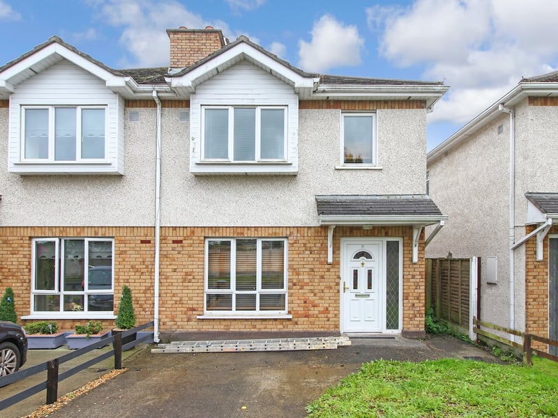 This house at 271 Sycamore Crescent, Edenderry sold for a maiden bid of €150,000 Semi-finalists decided in Offaly Senior “B”, Intermediate and Junior Football Championships Five players sent off after ugly brawl in Offaly Senior Football B quarter-final Major works to last 10 weeks on busy road in Tullamore