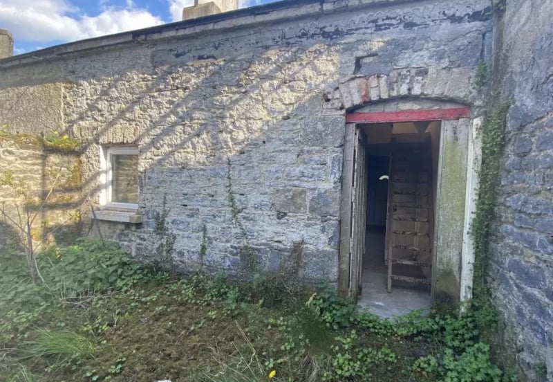 Click 'Next>' Above To View Property 2 SNOWDROP COTTAGE, DUNGARVAN VILLAGE, CO. KILKENNY FOR SALE - €75,000 Fran Grincell Properties brings Snowdrop Cottage in Dungarvan, Co. Kilkenny into the property market as a property bursting with "olde world" charm and renovation potential. "Owning a property of this type is special and there's huge potential in owning one," the estate agent says. "There's nothing complicated about renovation in an old property. They were constructed with simple materials in a time of average workmanship and by straight-forward people. No need to complicate them. "This is a question of recognizing location potential and opportunity and to renovate and possibly add to a lovely simple cottage. "Loving old properties and recognizing the opportunity to live in a special way and have a different lifestyle is often about recognizing opportunity, this could be it." Dungarvan Village is a unique historic village close to Thomastown, Gowran and is a 20 minute drive to Kilkenny City. This property can be sold individually or with Property 2 - click 'Next Story' for Property 2
