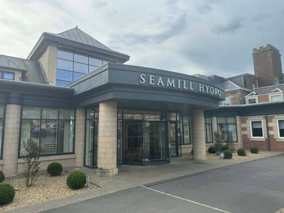 We took a wee journey down the coast to West Kilbride to check out the new restaurant and bar at Seamill Hydro.