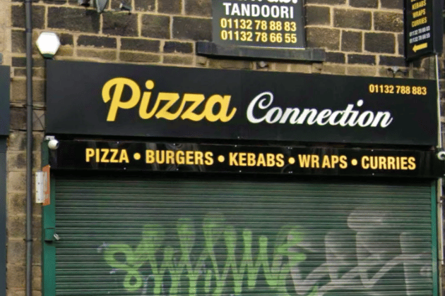 A reliable Leeds staple that readers across the city rely on for a quality, consistent slice. Beyond the dough, regulars often point to their Keema Vindaloo and unique Shi Naan as secret weapons on the menu. 🍕 45 Commercial Rd, Kirkstall, Leeds LS5 3AW