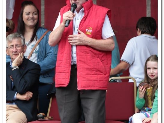 [caption id="attachment_170854" align="alignnone" width="547"] Festival Chairman Ollie Kearns welcoming everyone to the Kildare Town Derby Festival Parade last Sunday.[/caption]