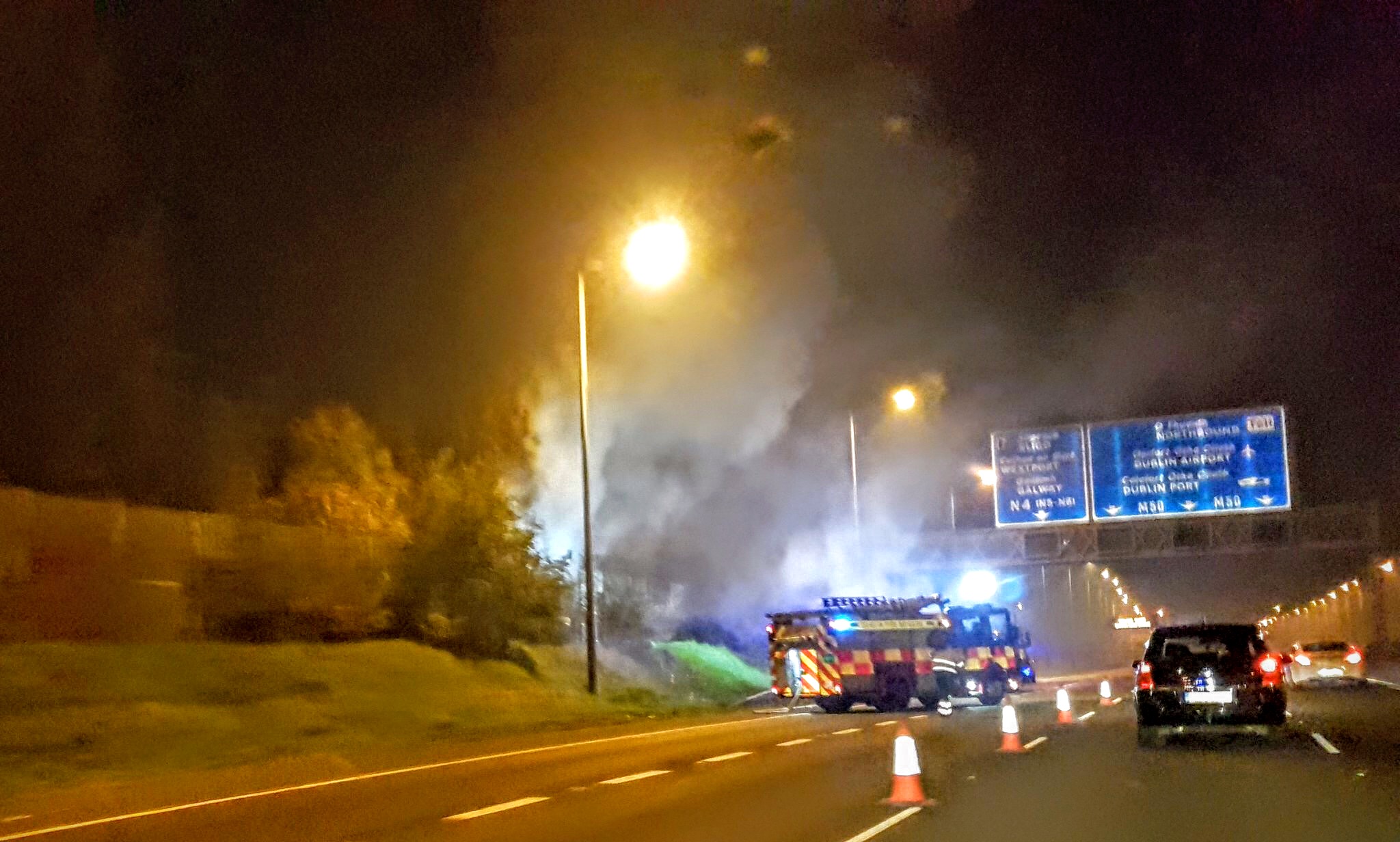 The serious incident required two lanes of the motorway to be closed temporarily.