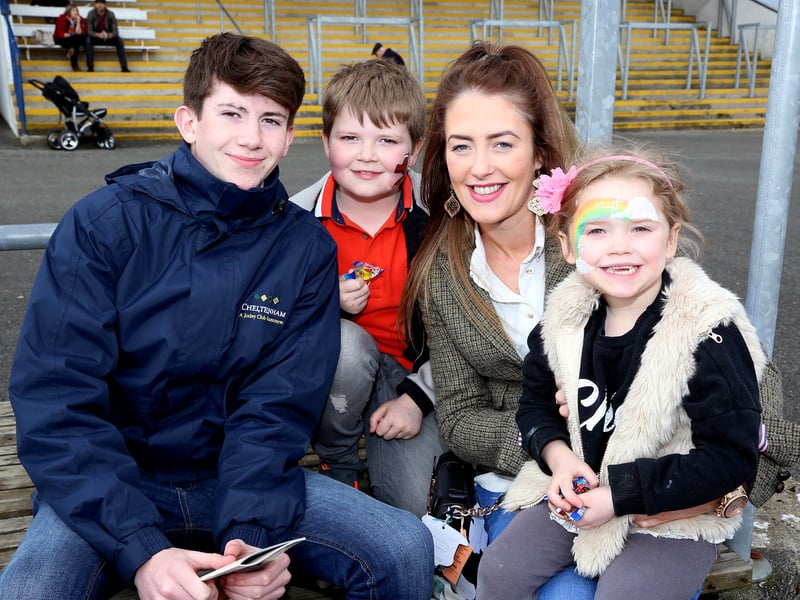 [caption id="attachment_155611" align="alignnone" width="2011"] Finn, Cillian, Aisling and Saoirse Reilly[/caption]