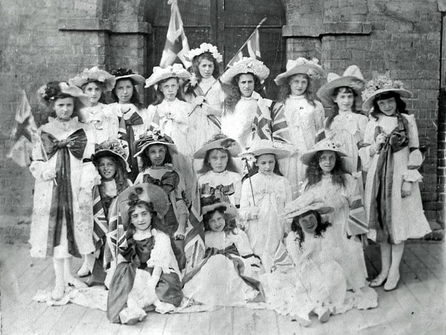 May Day event at the Lancasterian School, Shrewsbury. The date is said to be 1893, although it is believed to be around 10 to 15 years later. This picture was shared by Shrewsbury historian David Trumper.