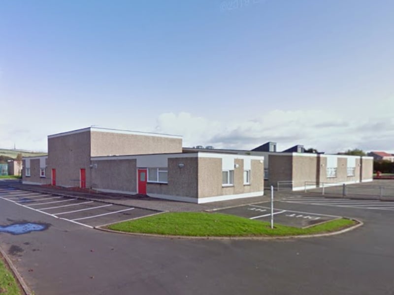 Also located in Troon, Struthers Primary School is the final South Ayrshire primary to score the perfect 400 marks. The school has an average class size of 25.6 pupils.
