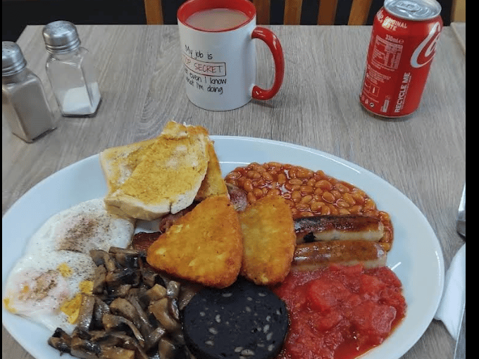 The Little Mesters Cafe is an independent cafe located in Darnall Sheffield which provides delicious home cooked food and great coffee.