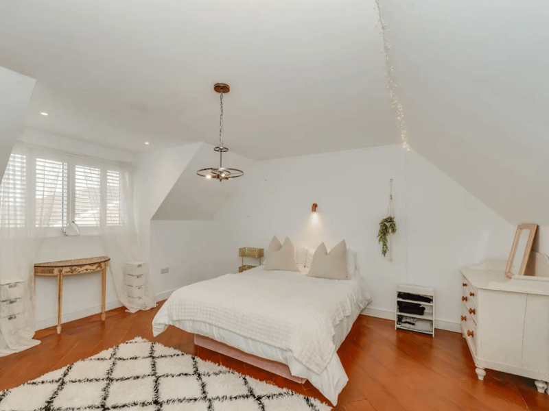 Detached Norton Lees home with two-storey annexe near Meersbrook Park listed for £600k