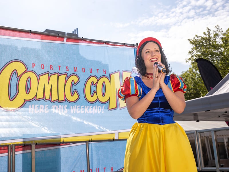 Huge crowds have flocked to Portsmouth Guildhall for Comic Con 2026.

Pictured: Snow White sang to the crowd

Picture: Alex Shute 