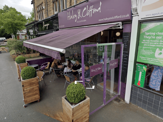 An award-winning, quintessential gourmet deli that has been anchoring the Street Lane food scene for years. It is perfectly positioned for a Roundhay Park feast, stocking everything from luxury homemade scotch eggs and artisanal sausage rolls to high-end Yorkshire preserves and bespoke picnic boxes. 🥖 43 Street Lane, Roundhay, LS8 1AP