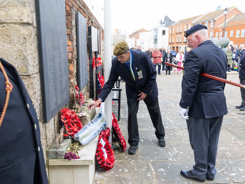 Pictured:  Wreath-laying at HMS Sheffield Memorial Service 
Picture:Marcin Jedrysiak
