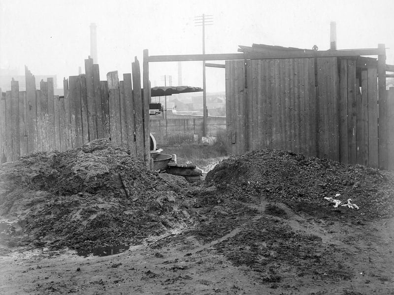 The demolition site of Burley Working Men's Club on  Cross Cardigan Mount looking towards Kirkstall Road. Pictured in November 1907.