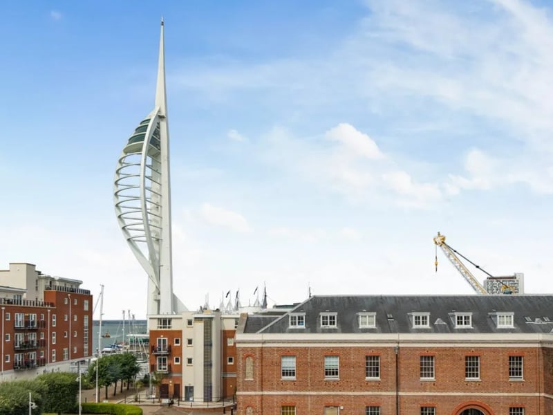 Step inside exceptional this two bedroom flat in a highly sought-after Gunwharf Quays area.