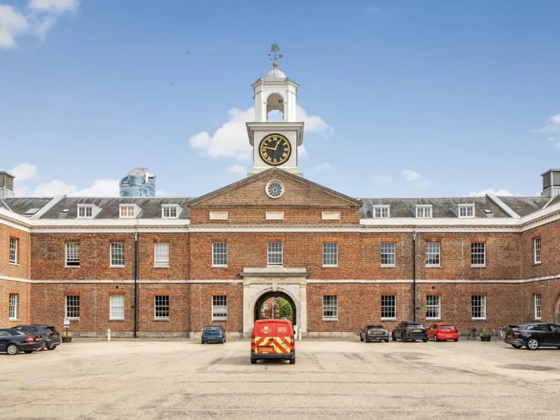 Step inside exceptional this two bedroom flat in a highly sought-after Gunwharf Quays area.