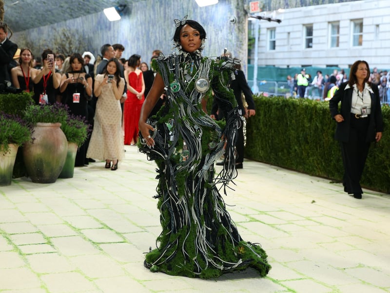 US singer-songwriter and actress Janelle Monae never disappoints at the Met Gala.
