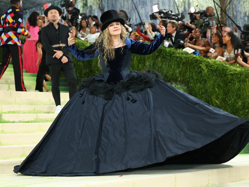 Stevie Nicks bringing the drama to the Met Gala red carpet, ahead of her performance with Sabrina Carpenter inside the event. 