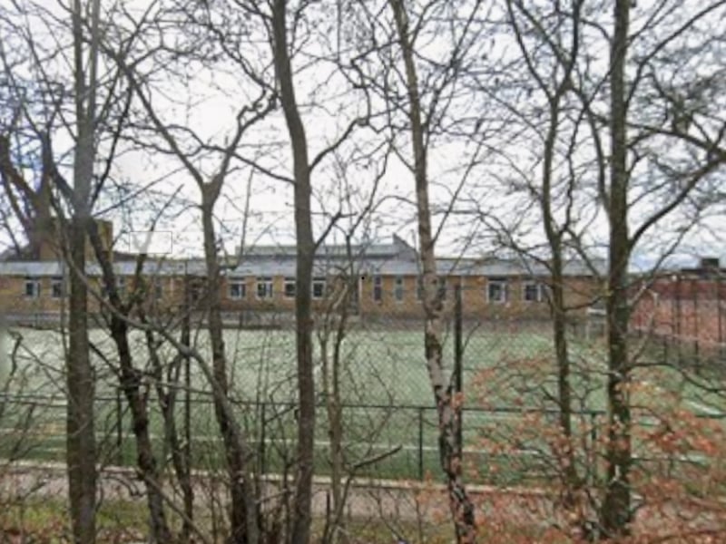 Gartconner Primary School is one of two schools in Kirkintilloch to score full marks in the report. The school has a pupil-to-teacher ratio of 15.8.