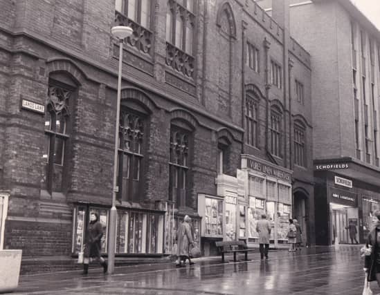 Schofields department store at the top of Lands Lane in January 1971.