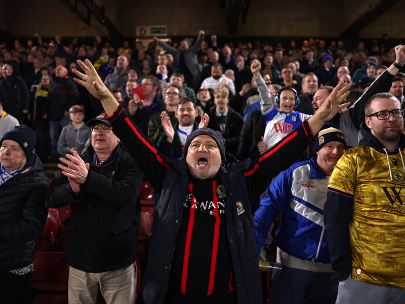 Average away attendance: 1,292.