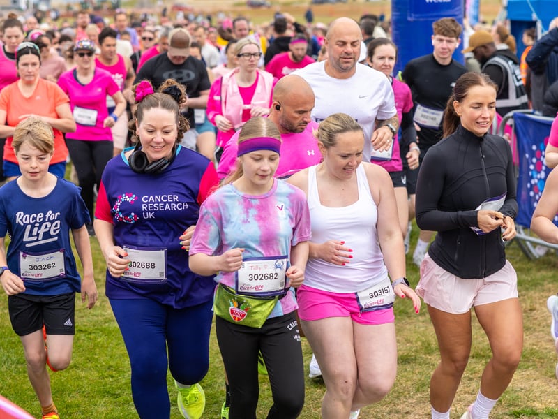 The 10k gets under way 