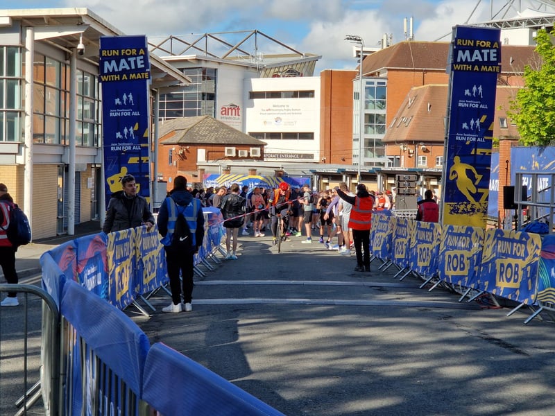 The runners on the start line 