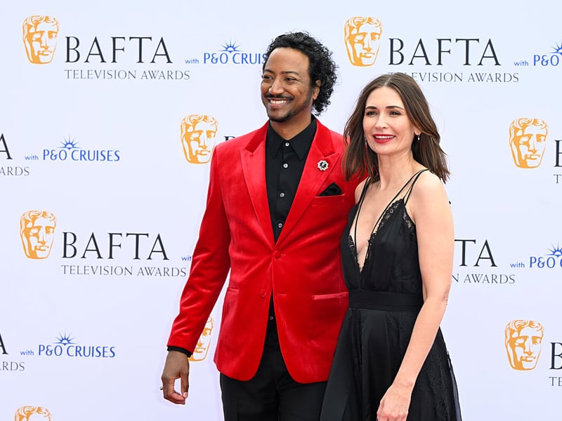 'Pluribus' actors Samba Schutte and Karolina Wydra.