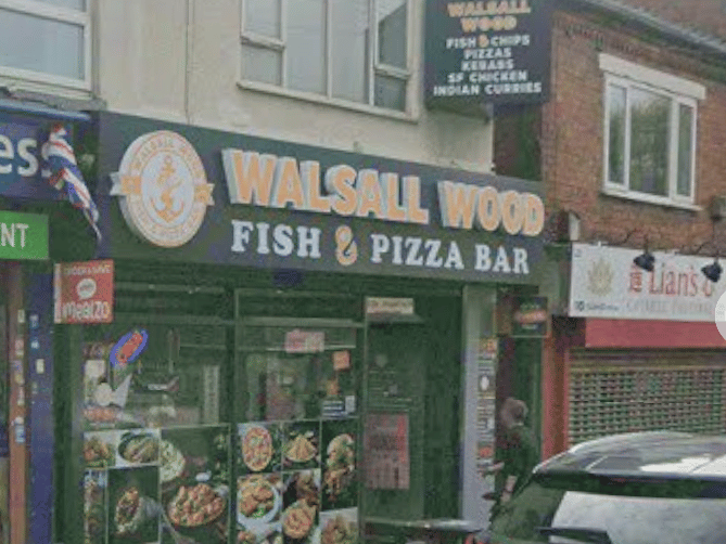 Rated 4.7 stars based on 121 Google reviews. One Google reviewer said: "I had a great experience at Walsall Wood Fish and Pizza Bar. I ordered a kids’ sausage meal, kids’ nuggets, and chicken tikka with chips — and everything was excellent." Location: 23 High St, Walsall WS9 9LR.