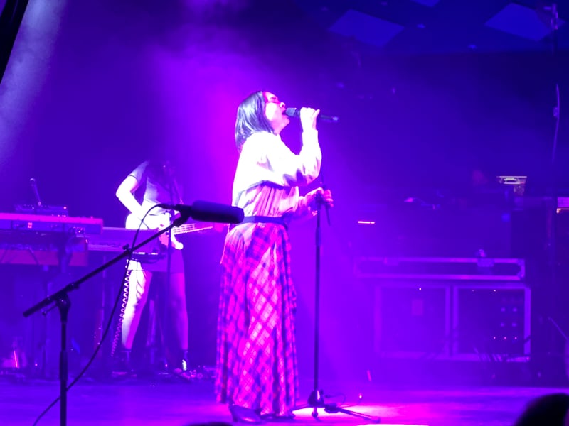 The singer played a total of 10 songs from her latest album.