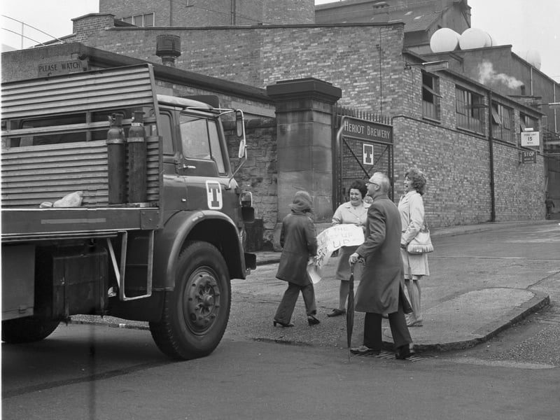 Pickets outside the gates of the Tennent's Heriot Brewery, Edinburgh, in October 1972