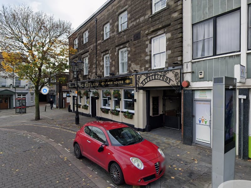 Mark Illman said: "Red Lion Sports & Music Bar has an absolute banning carvery."