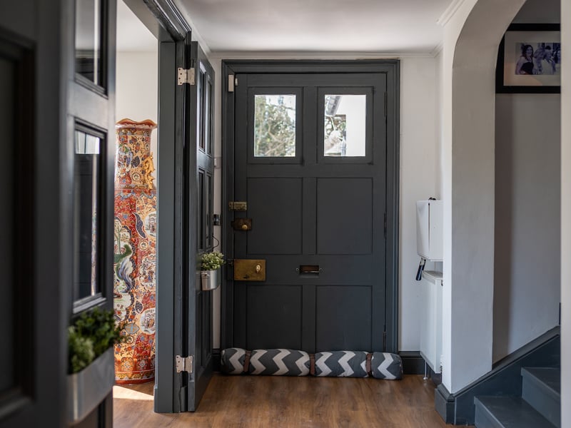 To the rear of the property there is also a further garage and a large shed, both with sockets and lighting installed. Also of note is an external Wi-Fi router covering the full 1.7 acres of the garden.