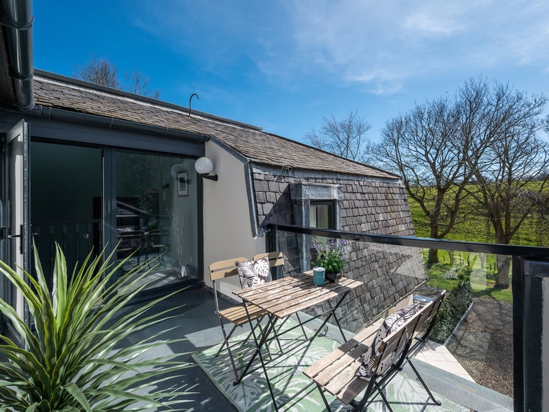 This sun-trap roof terrace is perfect for whiling away the hours in warm comfort in all seasons surrounded by nature.